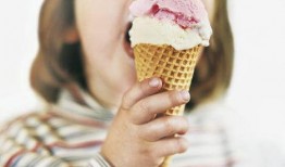 孕妇吃冰淇淋瓜,孕妇冰淇淋瓜的甜蜜呵护