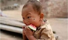 宝宝拍戏吃瓜,小戏骨吃瓜记