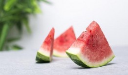 梦见老爸吃瓜,老爸吃瓜背后的温馨寓意