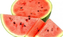 2024国产精品吃瓜,盘点那些让人笑到肚子疼的精彩瞬间