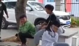 吃瓜厦门女生被群殴,吃瓜女生遭遇群殴，真相令人震惊